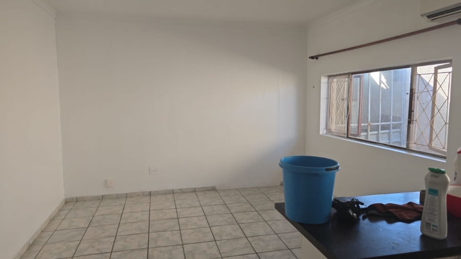 To Let 2 Bedroom Property for Rent in Bluff KwaZulu-Natal