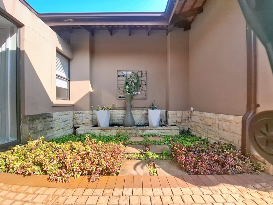 5 Bedroom Property for Sale in Port Zimbali KwaZulu-Natal