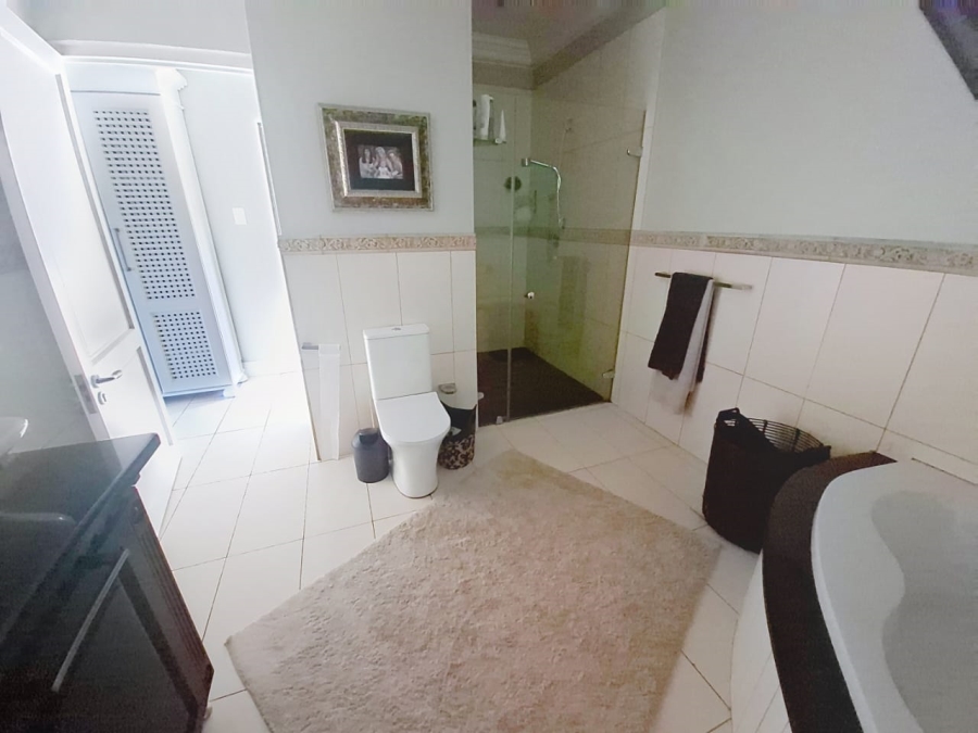 5 Bedroom Property for Sale in Port Zimbali KwaZulu-Natal