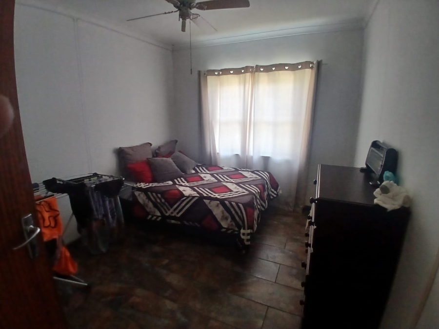 To Let 3 Bedroom Property for Rent in Huttenheights KwaZulu-Natal