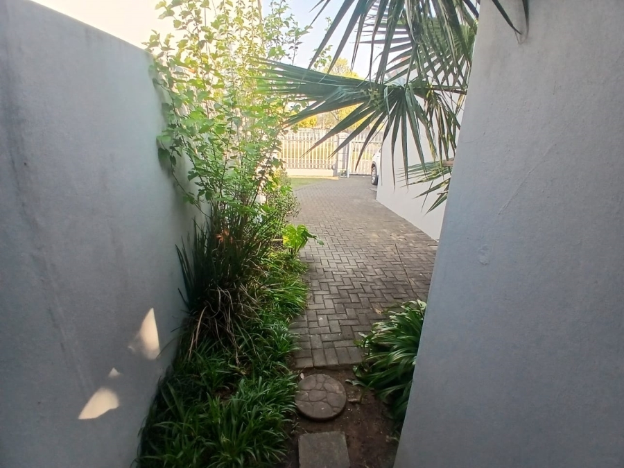 To Let 3 Bedroom Property for Rent in Huttenheights KwaZulu-Natal