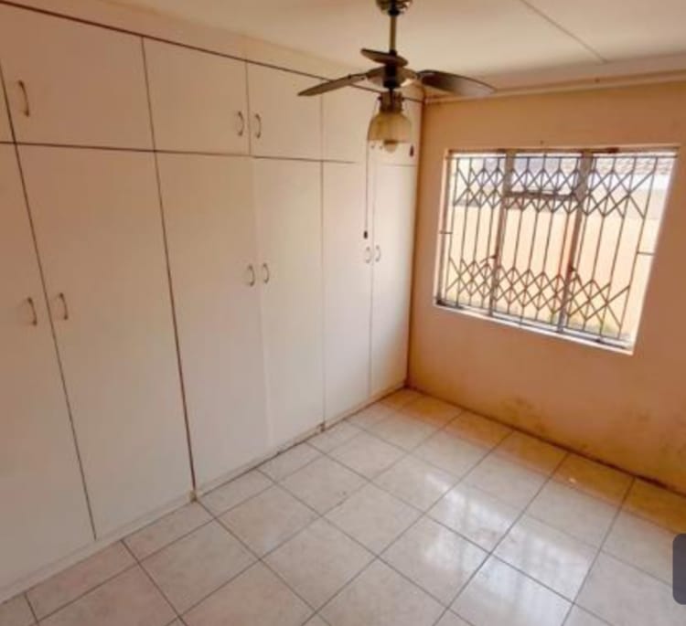 3 Bedroom Property for Sale in Brackenham KwaZulu-Natal