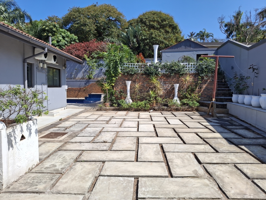 To Let 4 Bedroom Property for Rent in Ballito Central KwaZulu-Natal