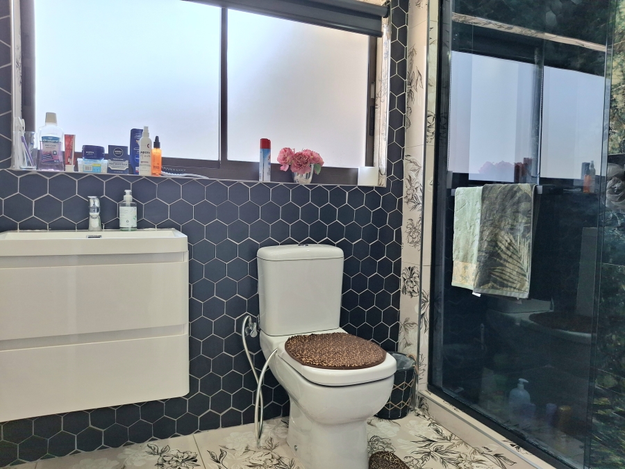 To Let 4 Bedroom Property for Rent in Ballito Central KwaZulu-Natal