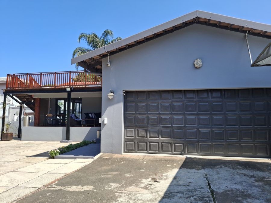 To Let 4 Bedroom Property for Rent in Ballito Central KwaZulu-Natal