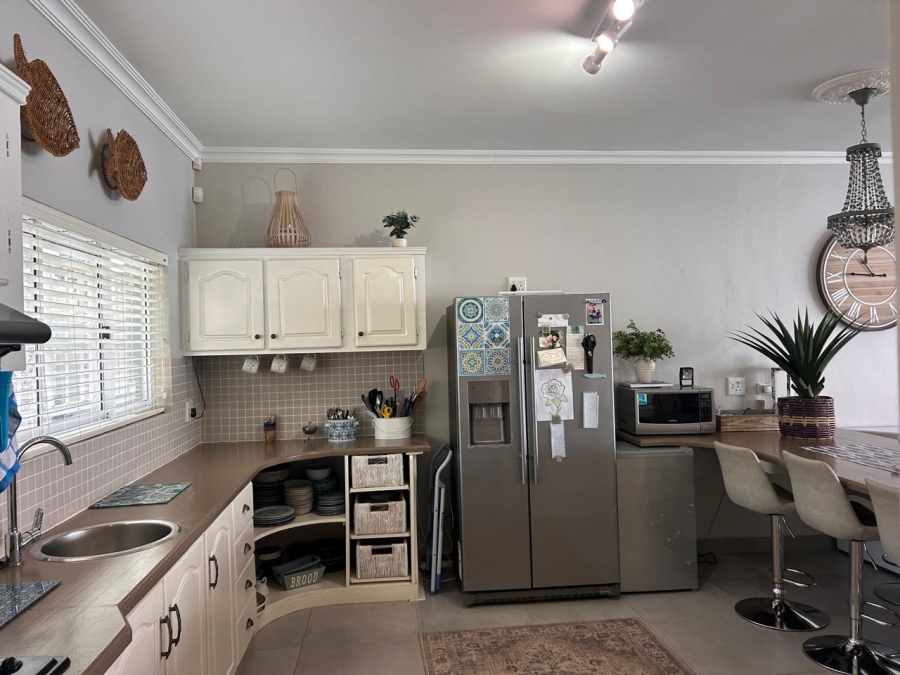 To Let 3 Bedroom Property for Rent in Sheffield Beach KwaZulu-Natal