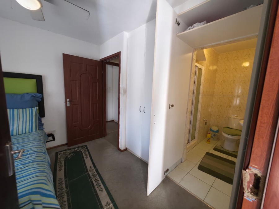 4 Bedroom Property for Sale in Amanzimtoti KwaZulu-Natal