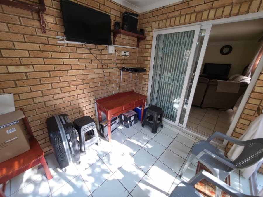 4 Bedroom Property for Sale in Amanzimtoti KwaZulu-Natal