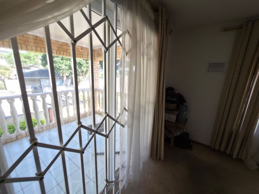 4 Bedroom Property for Sale in Amanzimtoti KwaZulu-Natal