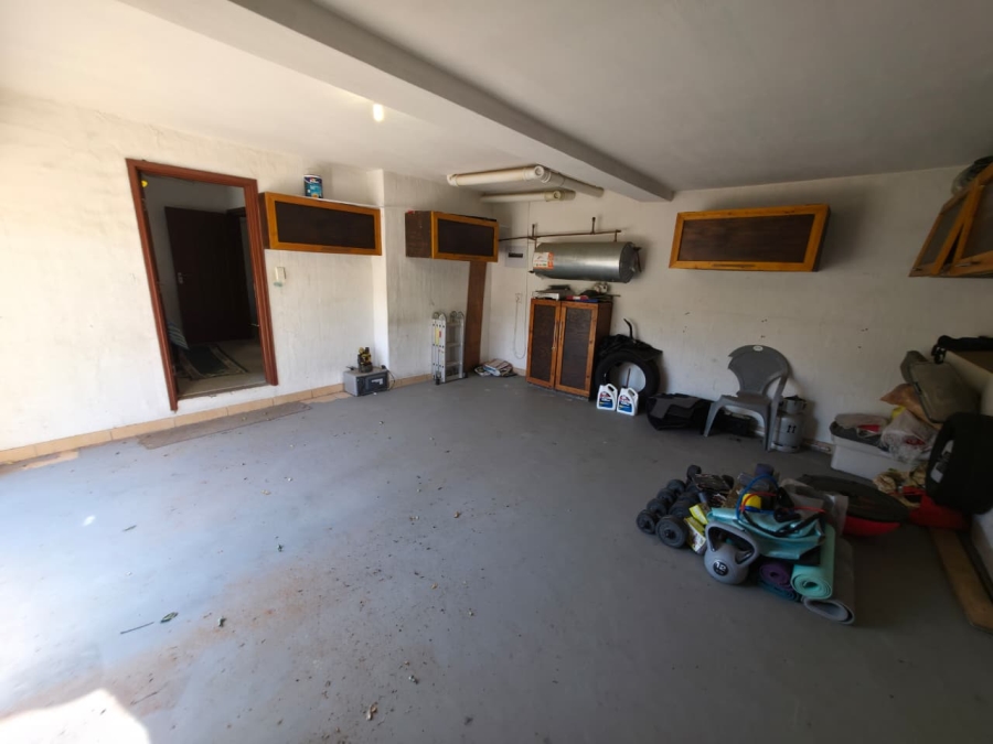 4 Bedroom Property for Sale in Amanzimtoti KwaZulu-Natal