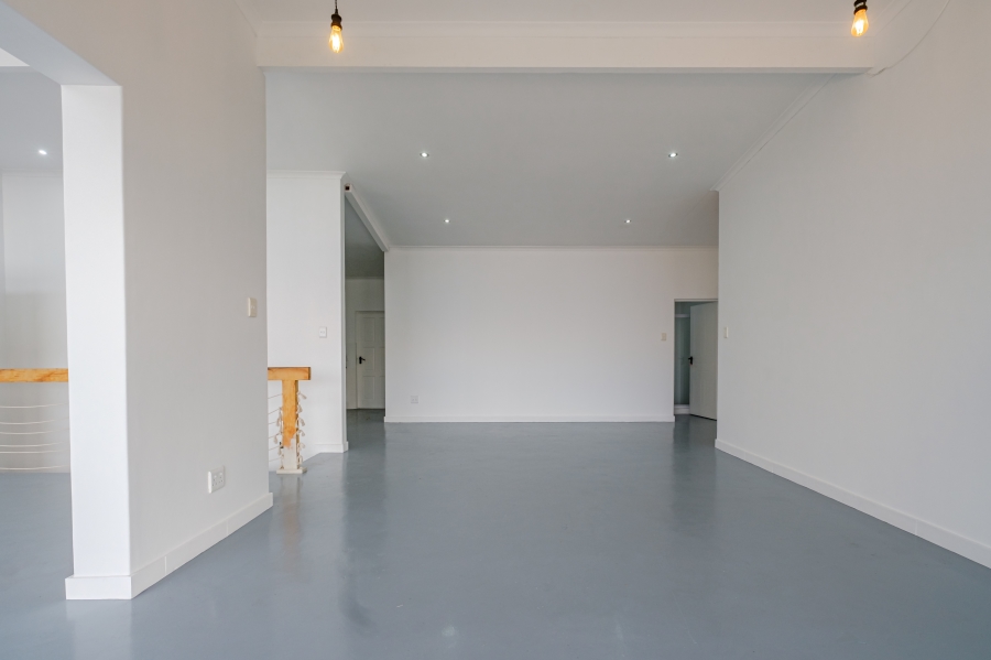 5 Bedroom Property for Sale in Ballito Central KwaZulu-Natal