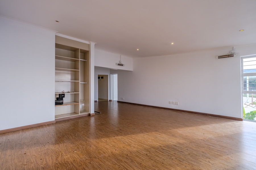 5 Bedroom Property for Sale in Ballito Central KwaZulu-Natal