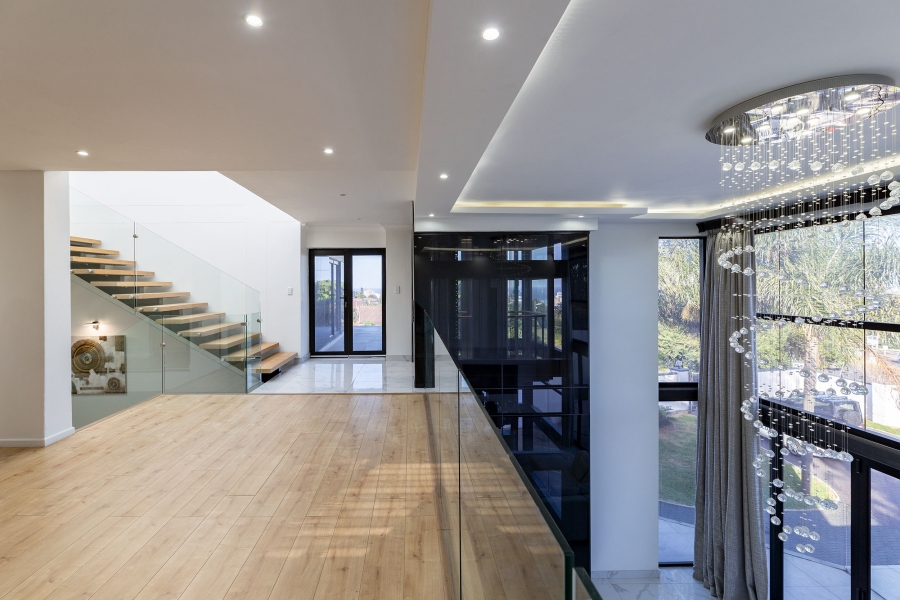 5 Bedroom Property for Sale in Umhlanga KwaZulu-Natal