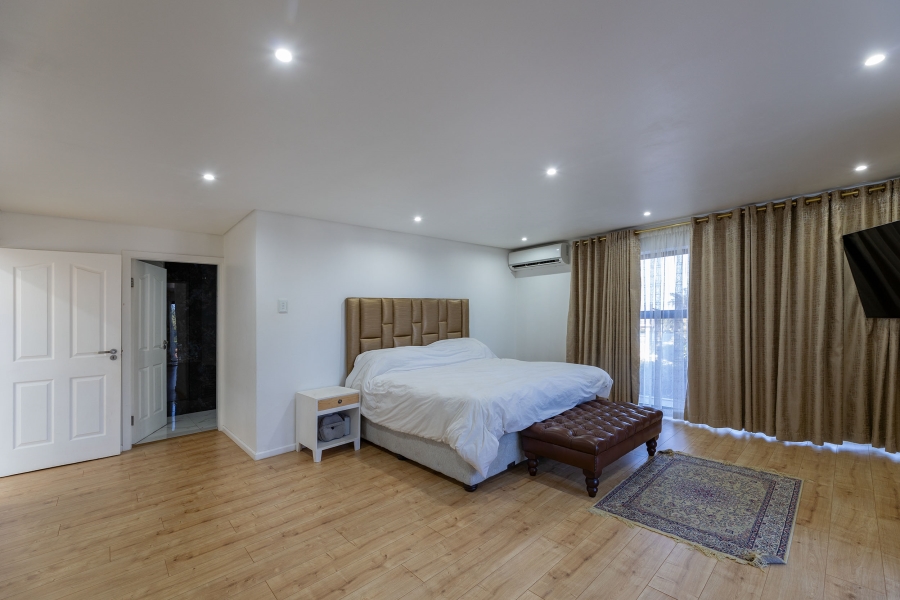 5 Bedroom Property for Sale in Umhlanga KwaZulu-Natal