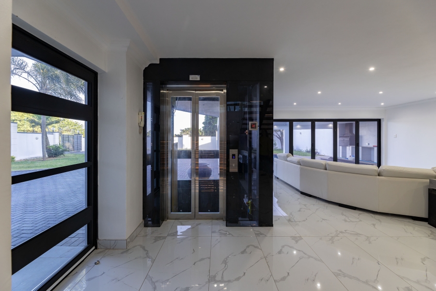 5 Bedroom Property for Sale in Umhlanga KwaZulu-Natal
