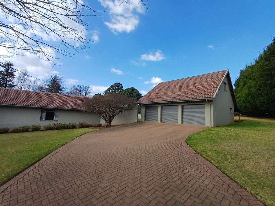 4 Bedroom Property for Sale in Mooi River KwaZulu-Natal