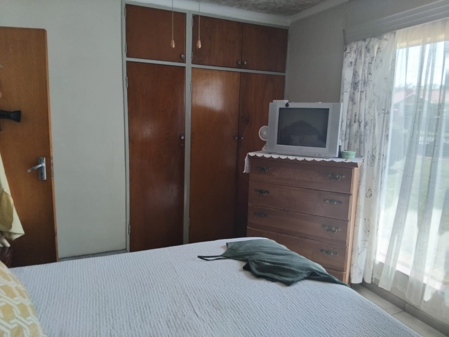 4 Bedroom Property for Sale in Ncandu Park KwaZulu-Natal