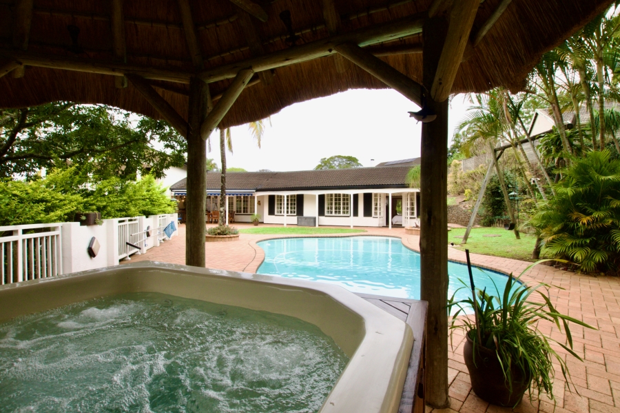 5 Bedroom Property for Sale in Cowies Hill KwaZulu-Natal