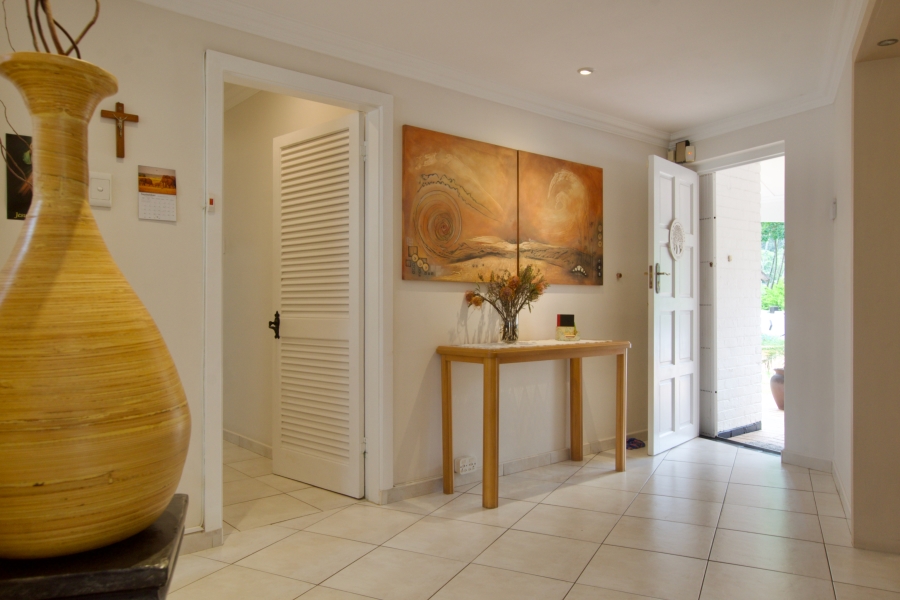 5 Bedroom Property for Sale in Cowies Hill KwaZulu-Natal
