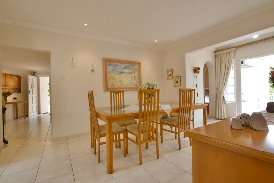 5 Bedroom Property for Sale in Cowies Hill KwaZulu-Natal