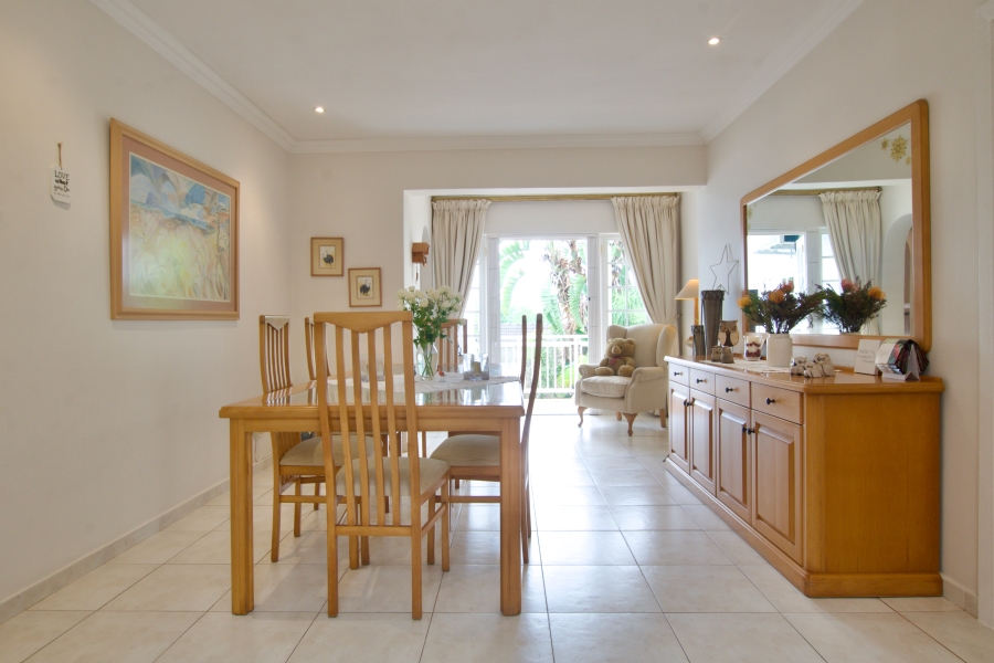 5 Bedroom Property for Sale in Cowies Hill KwaZulu-Natal