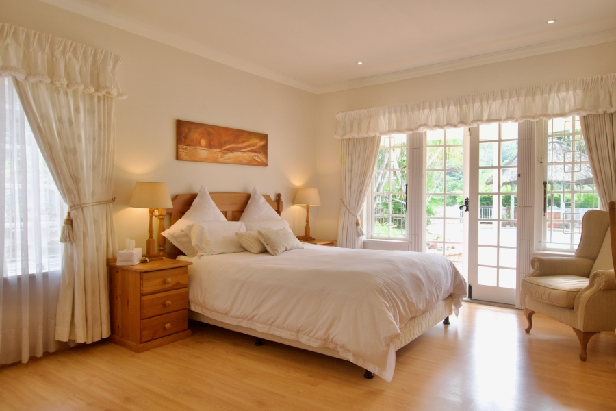 5 Bedroom Property for Sale in Cowies Hill KwaZulu-Natal