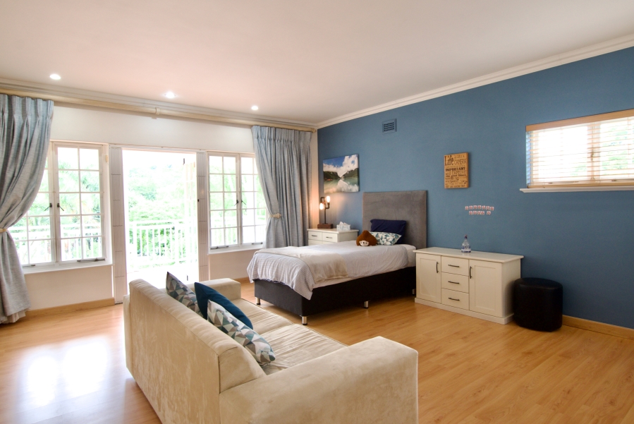 5 Bedroom Property for Sale in Cowies Hill KwaZulu-Natal