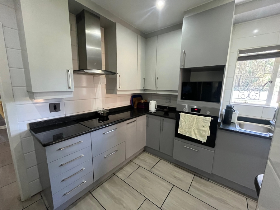 3 Bedroom Property for Sale in Pinelands KwaZulu-Natal