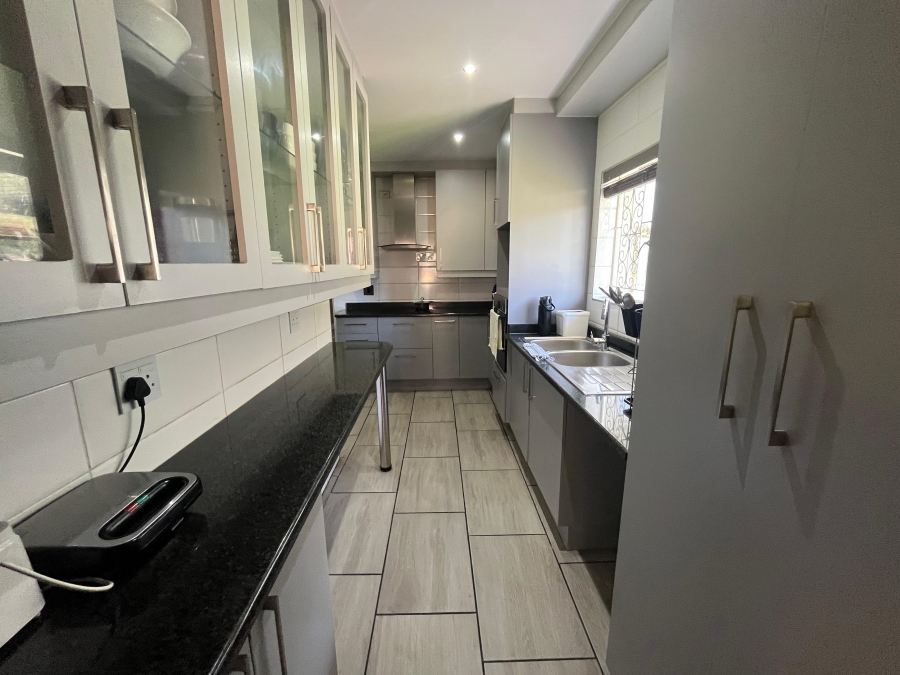 3 Bedroom Property for Sale in Pinelands KwaZulu-Natal