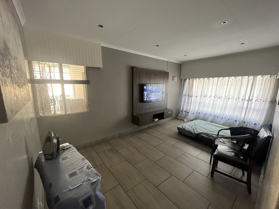 3 Bedroom Property for Sale in Pinelands KwaZulu-Natal