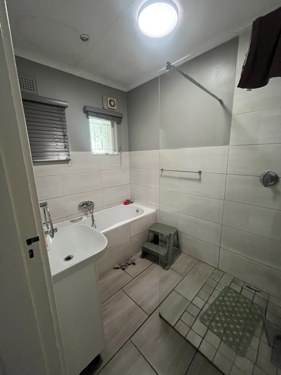 3 Bedroom Property for Sale in Pinelands KwaZulu-Natal