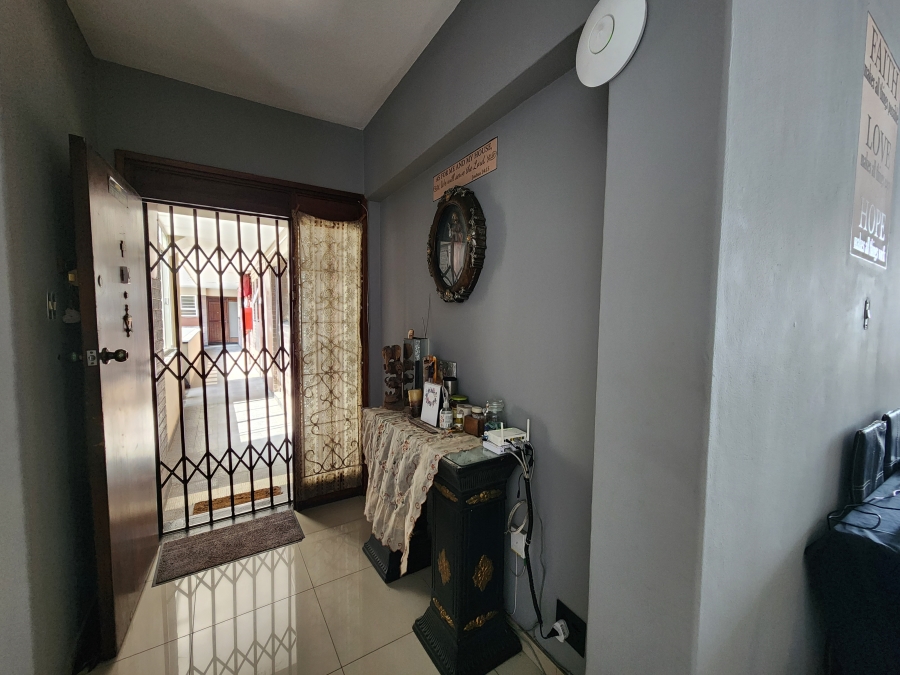 1 Bedroom Property for Sale in Durban Central KwaZulu-Natal