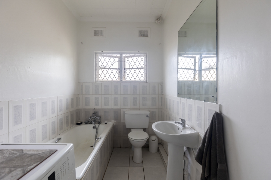 To Let 4 Bedroom Property for Rent in Park Hill KwaZulu-Natal