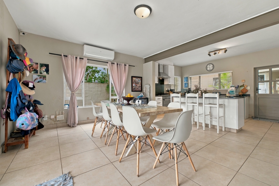 4 Bedroom Property for Sale in Shakas Rock KwaZulu-Natal