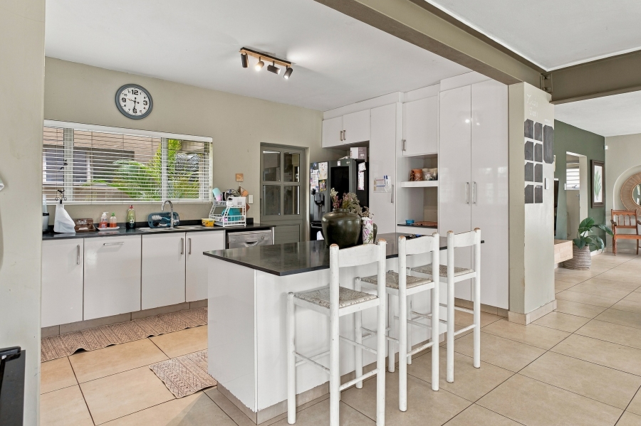 4 Bedroom Property for Sale in Shakas Rock KwaZulu-Natal