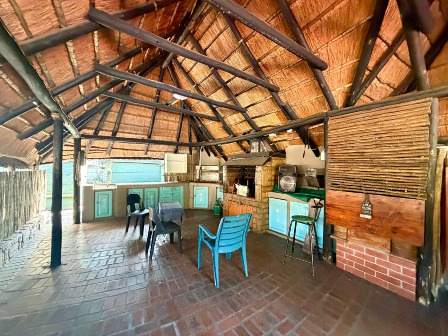 4 Bedroom Property for Sale in Meer En See KwaZulu-Natal
