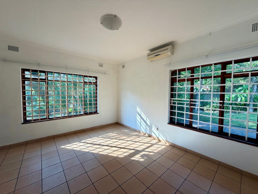 4 Bedroom Property for Sale in Meer En See KwaZulu-Natal
