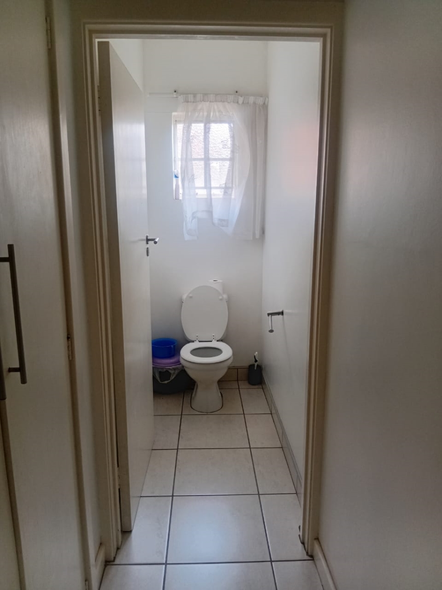 4 Bedroom Property for Sale in Scottsville KwaZulu-Natal