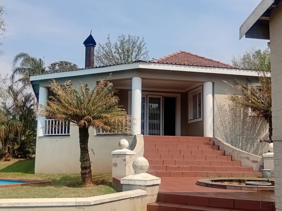 4 Bedroom Property for Sale in Scottsville KwaZulu-Natal