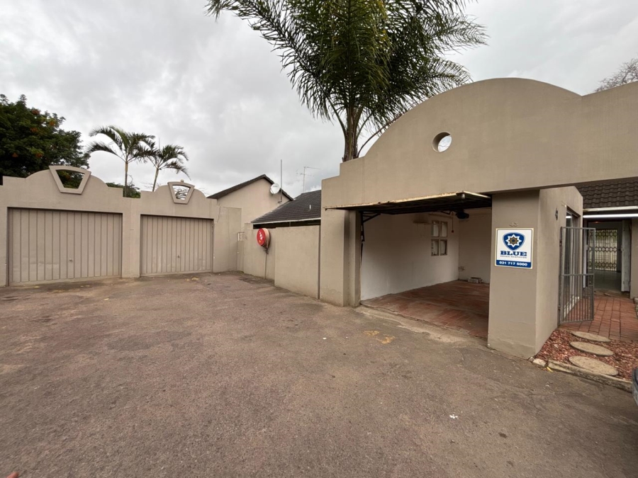 2 Bedroom Property for Sale in Sherwood KwaZulu-Natal