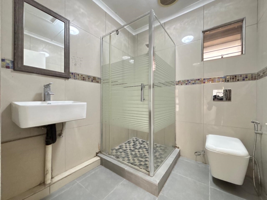 2 Bedroom Property for Sale in Sherwood KwaZulu-Natal