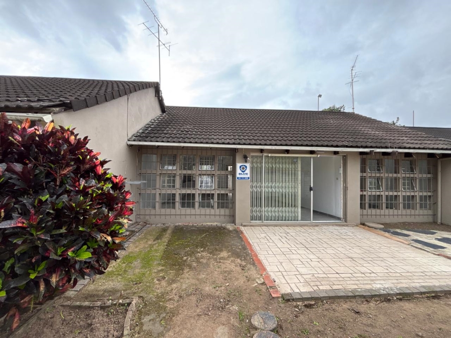 2 Bedroom Property for Sale in Sherwood KwaZulu-Natal
