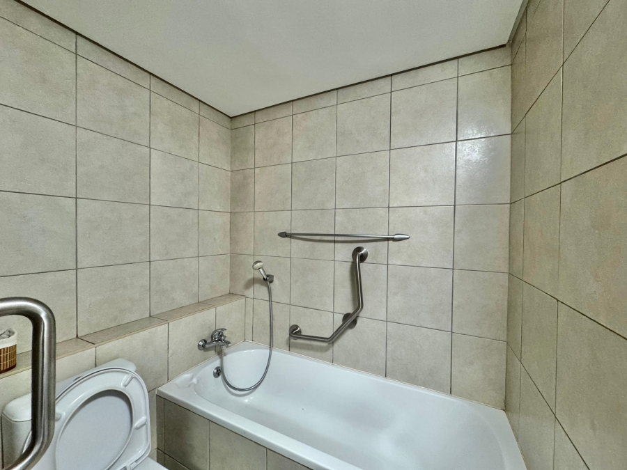 To Let 2 Bedroom Property for Rent in Umhlanga Ridge KwaZulu-Natal