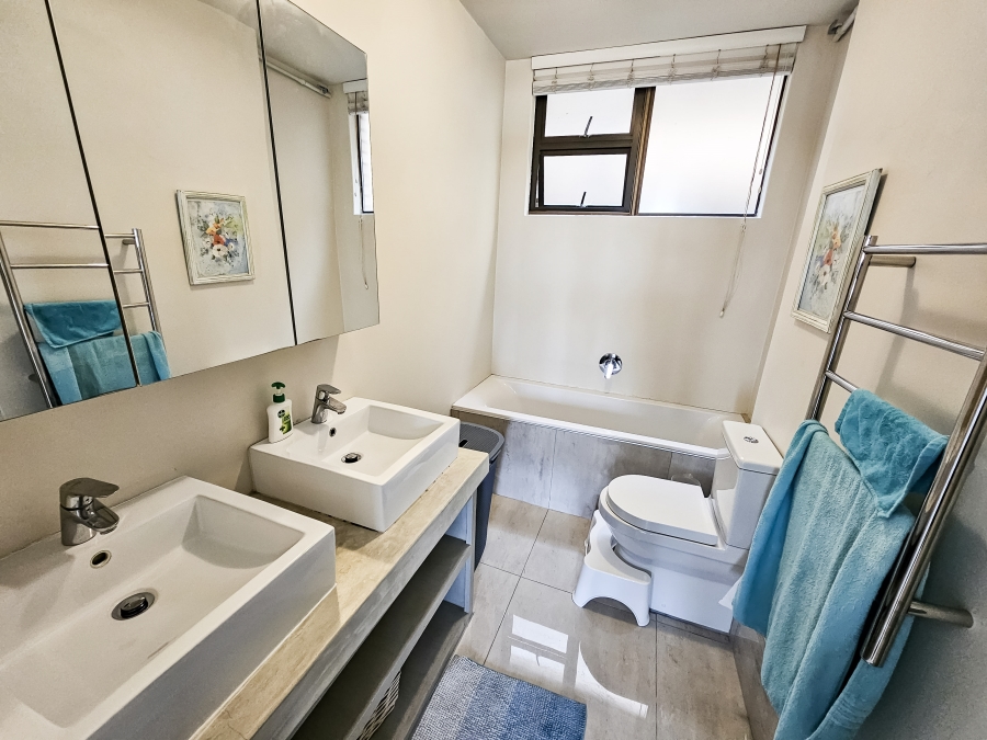 To Let 3 Bedroom Property for Rent in Umhlanga KwaZulu-Natal