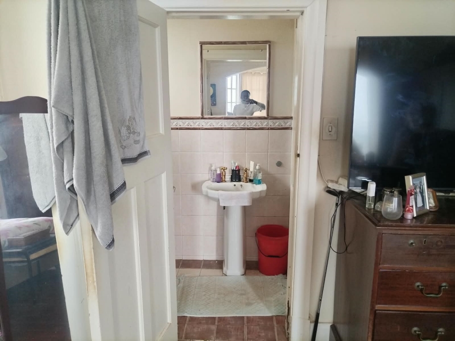 4 Bedroom Property for Sale in Glenwood KwaZulu-Natal