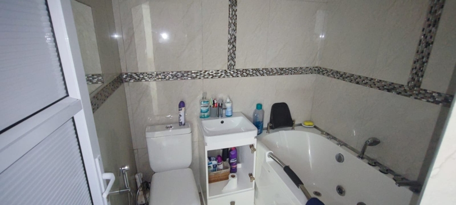 2 Bedroom Property for Sale in Sherwood KwaZulu-Natal