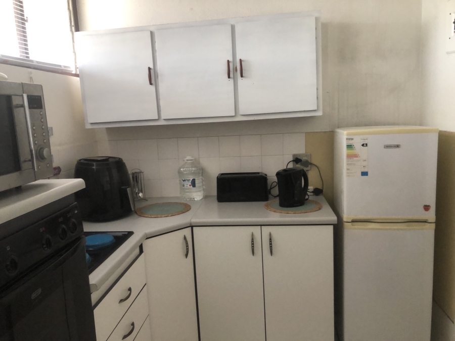 2 Bedroom Property for Sale in Amanzimtoti KwaZulu-Natal