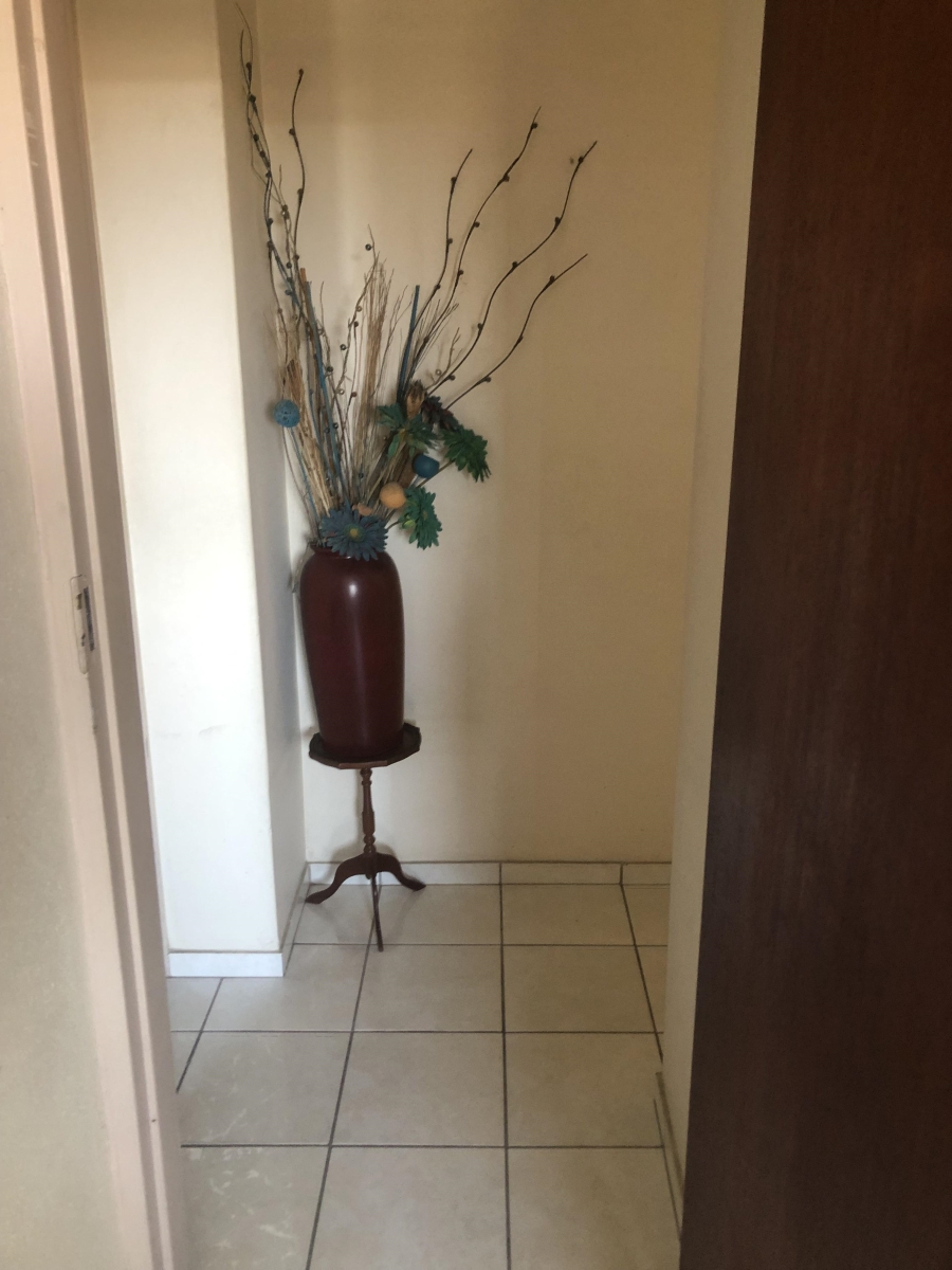2 Bedroom Property for Sale in Amanzimtoti KwaZulu-Natal