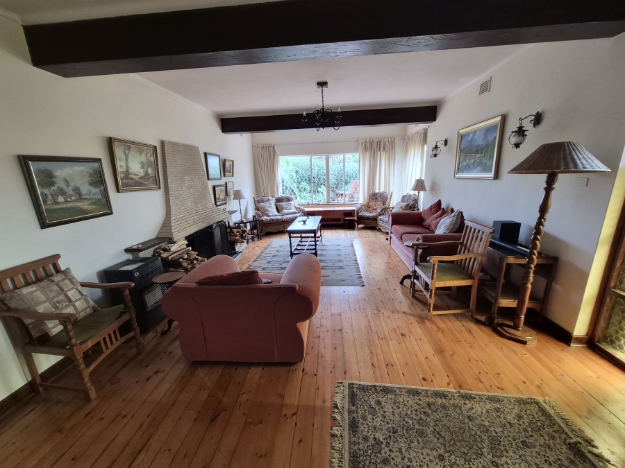 4 Bedroom Property for Sale in Mountain Homes KwaZulu-Natal
