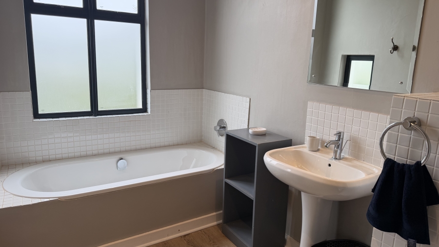 2 Bedroom Property for Sale in Garlington KwaZulu-Natal